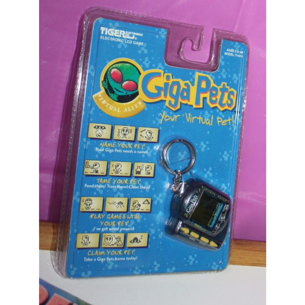 Tiger Electronics Giga Pets Virtual Alien Vintage Interactive Toy 1997 Sealed